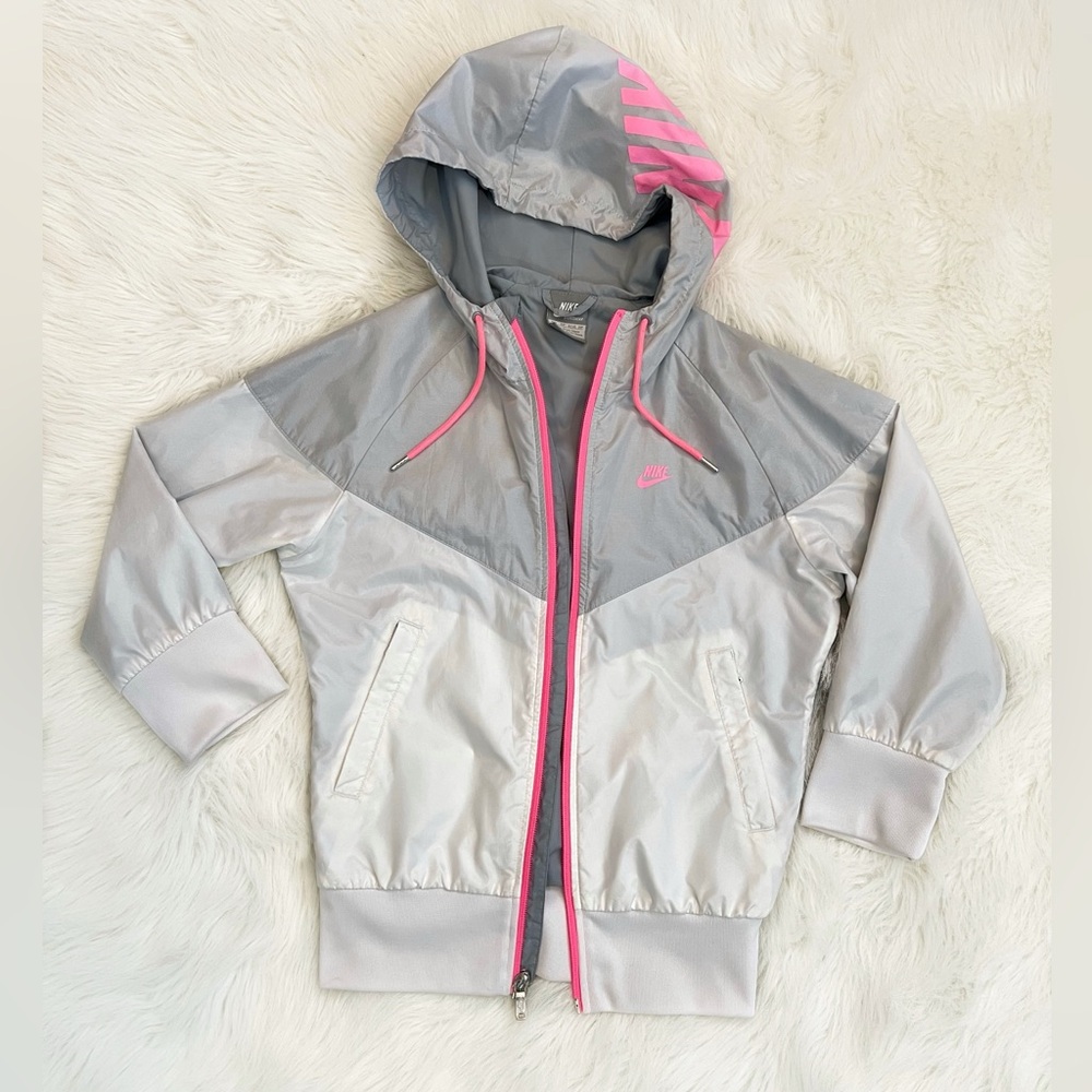 Nike Windrunner - Picture 4 of 14